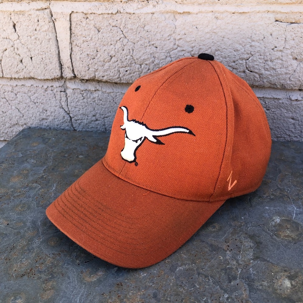 University of Texas Longhorns Ball cap - Authentic ZEPHYR-Size 7 1/8 -Orange Hat